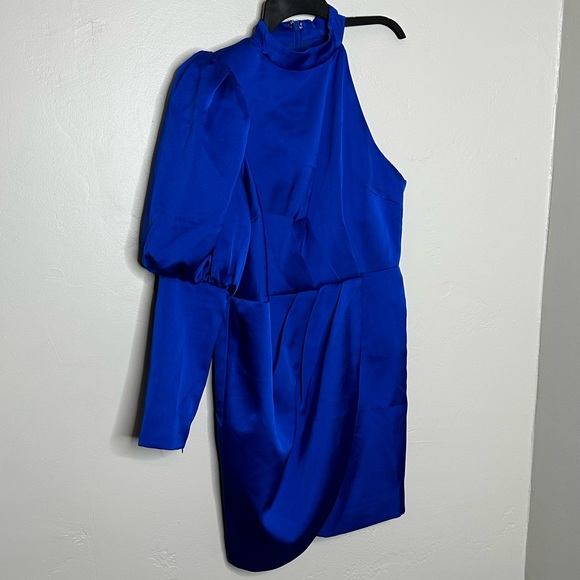 NWT Lavish Alice Royal Blue One Shoulder Puff Sleeve Dress - Picture 2 of 7
